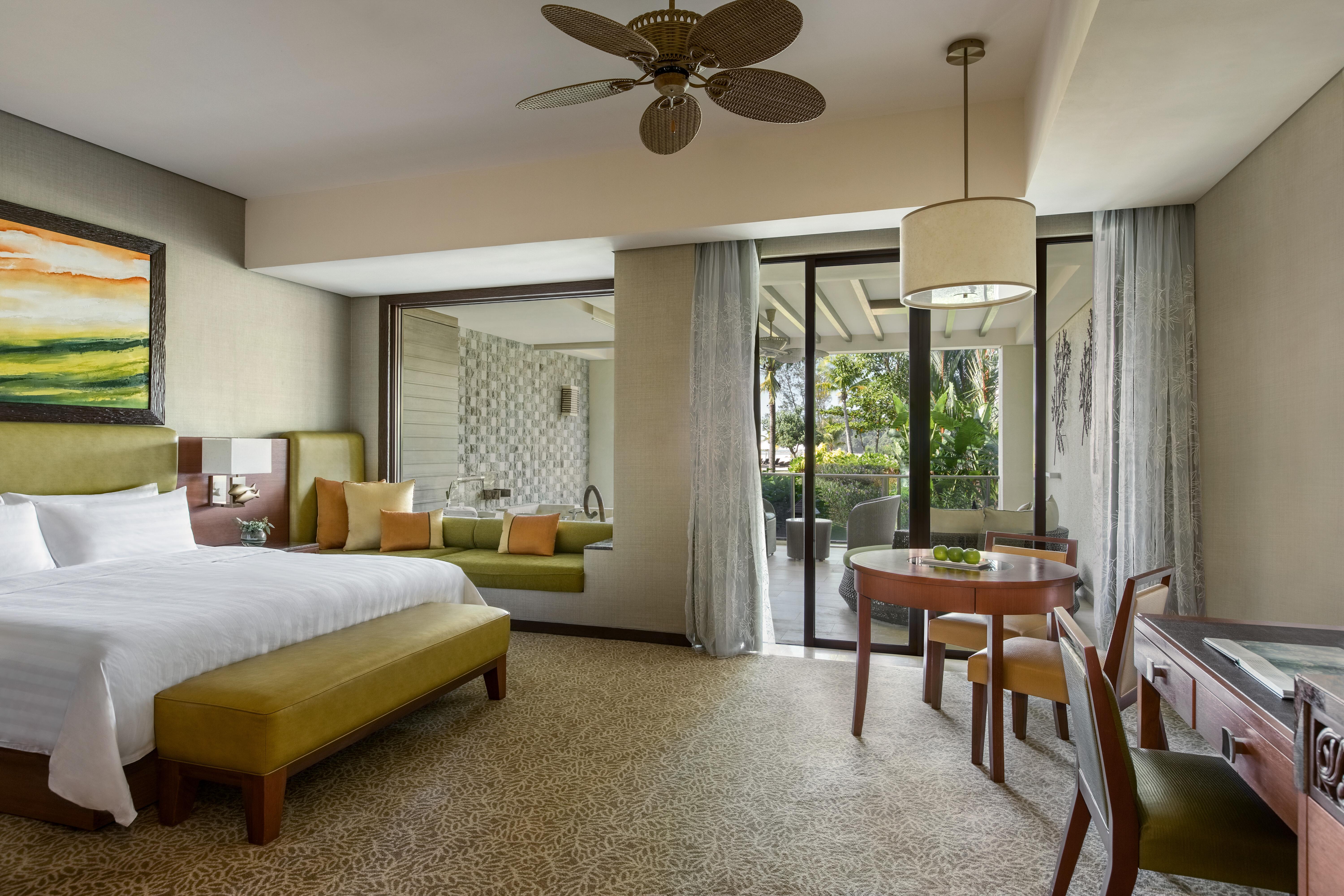 Shangri-La Rasa Ria, Kota Kinabalu Exteriér fotografie A room at the Westin Maldives