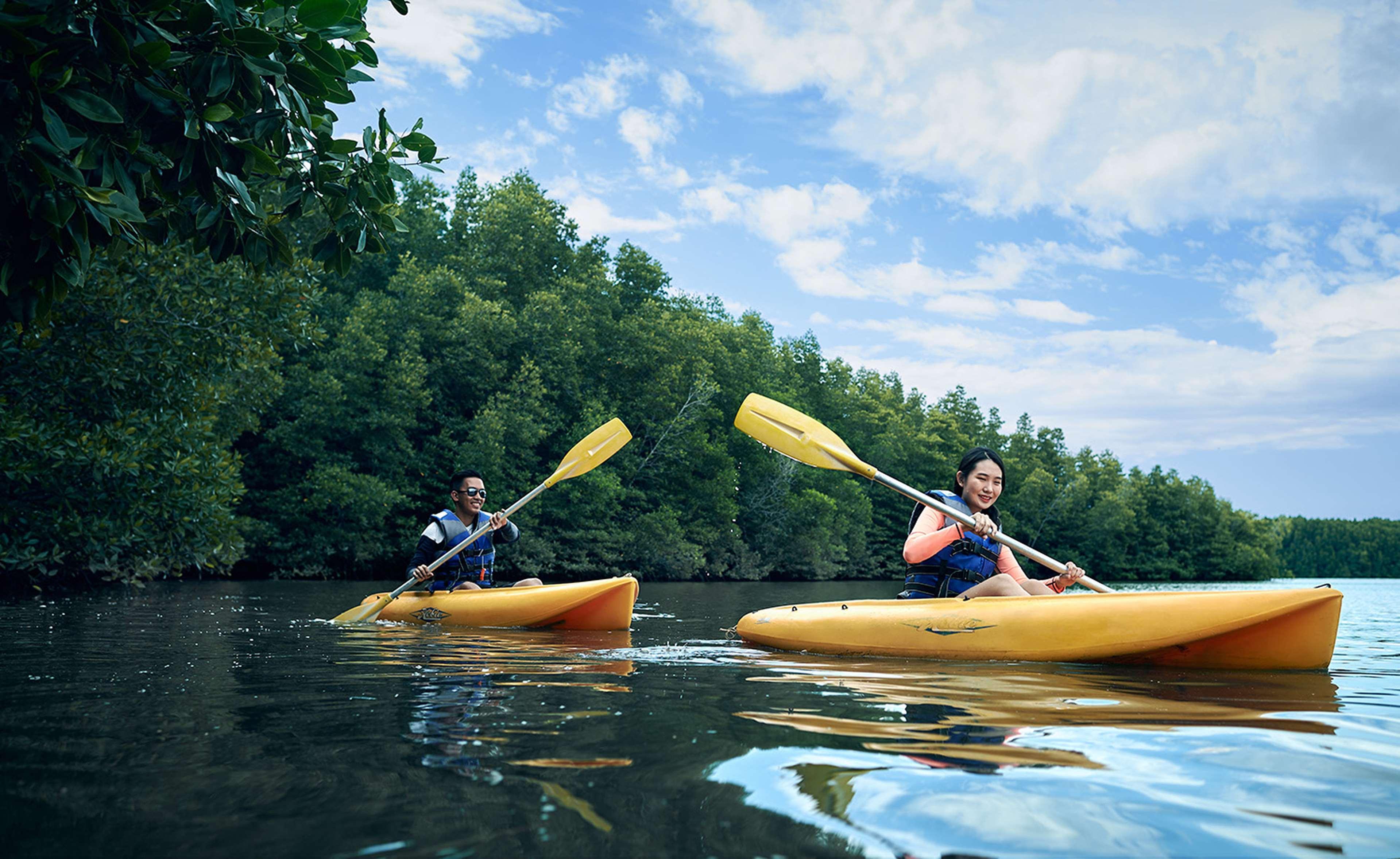 Shangri-La Rasa Ria, Kota Kinabalu Exteriér fotografie Kayaking at the Everglades