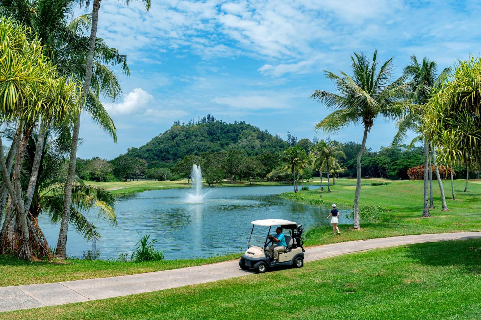 Shangri-La Rasa Ria, Kota Kinabalu Exteriér fotografie Golf course in Phuket, Thailand